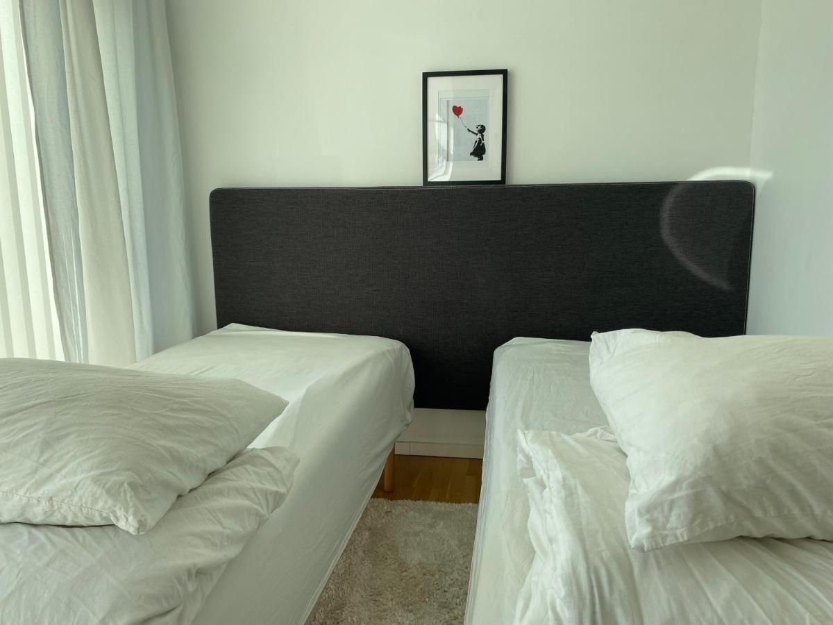 Exclusive 2 Level Etage Next To Arlanda-City Metro Стокгольм Экстерьер фото