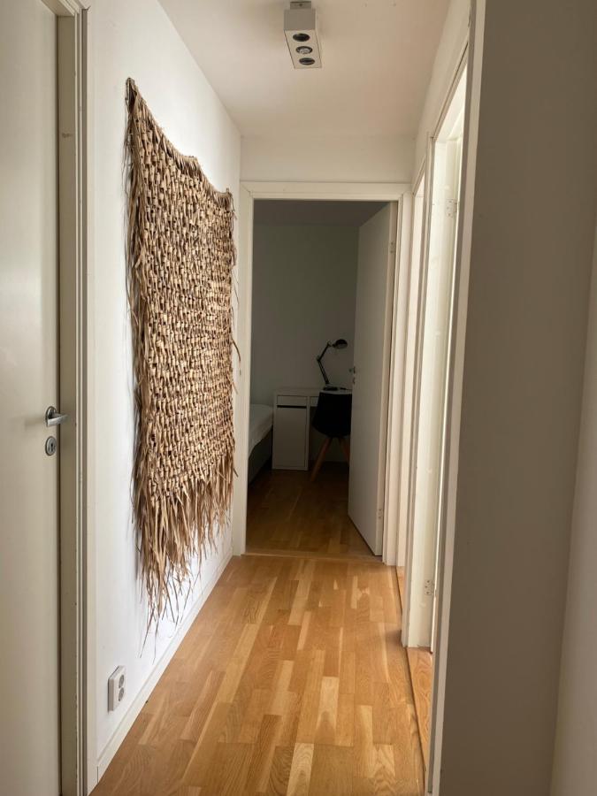Exclusive 2 Level Etage Next To Arlanda-City Metro Стокгольм Экстерьер фото